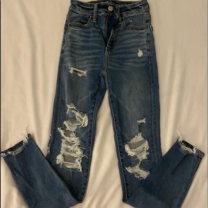 high rise american eagle ripped jeans!